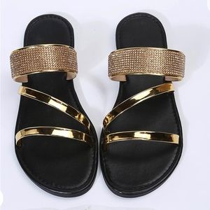 Flat Sandals for Women